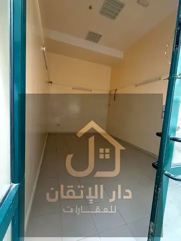 محل تجاري للايجار فرصه متتفوتش مساحه ممتازه اقل سعر