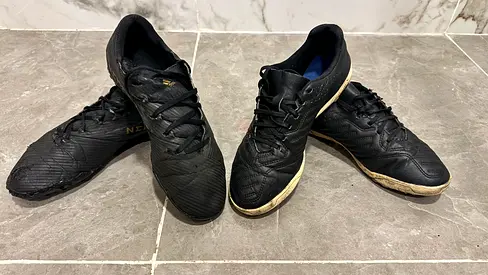 Trade - 2 football shoes size 41 (adidas + kipsta)