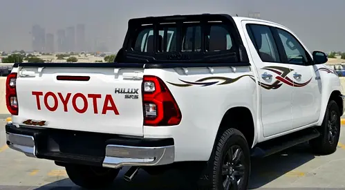 Toyota Hilux SR5 2026 GCC Specs