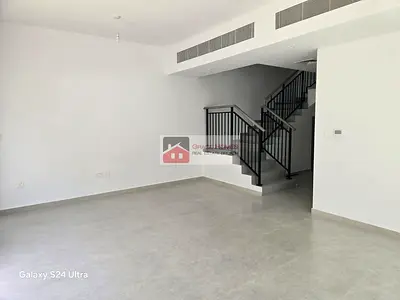 4 BEDROOM HALL+STORE- LARGE TOWNHOUSE BRAND NEW!!!