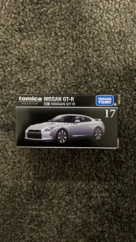 Tomica Premium Nissan GT-R (Silver) Diecast Car #17 - Takara Tomy