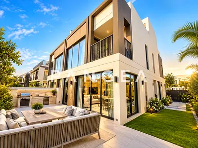 Single Row | Close To Lagoon | Open Kitchen