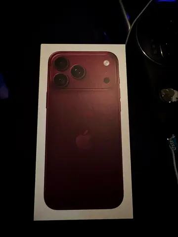 iPhone 18 Pro Max Burgundy 512GB for sale