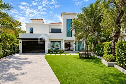 MAIN LAKE | RARE LOCATION | FULLY EXTENDED | 5BED