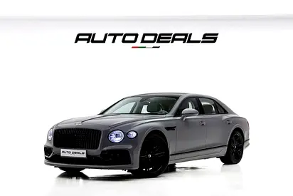 2023 Bentley Flying Spur V8 | GCC Specs | Under Warranty | Very Low Mileage | 4.0L V8 for 880,000.00