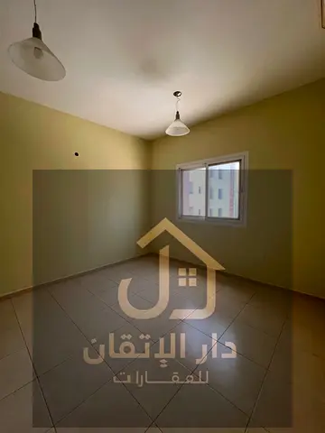 فرصة ذهبية للإيجار شقة غرفة وصالة منطقة القليعة موقع حيوي جدا