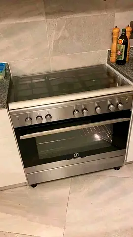 Electrolux Free-standing Gas Cooker with Oven - Good Condition
