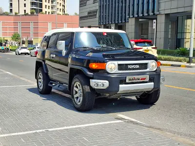 AED 2216/month | 2017 Toyota FJ Cruiser | GCC Specs | Ref#523570