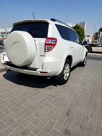 صورة 8 لـ 2010 Toyota RAV 4