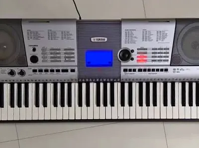 Yamaha PSR-I425 Portable Keyboard | Brilliant Condition | Preloved