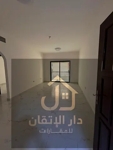 Golden opportunity for rent - 1 bedroom + living room apartment in Al Qulai'ah area, vital location, central AC