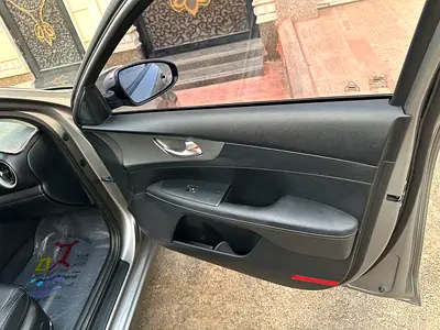 2020 KIA K3 照片 5