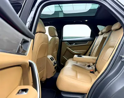 2021 Jaguar F-PACE — миниатюра 16