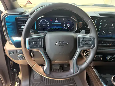 صورة 10 لـ 2025 Chevrolet SILVERADO 1500