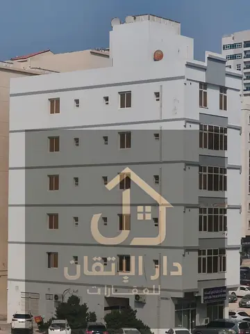 بناية استثمارية للبيع في القليعة بدخل يصل إلى 580 ألف درهم