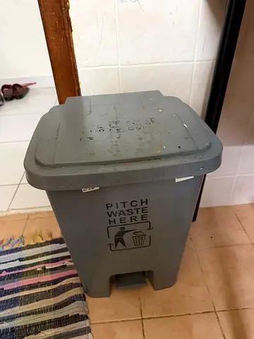 waste bin Heavy-Duty Pedal Waste Bin
