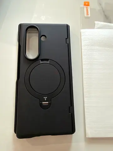 Torras O Stand Case with 2 Screen Protector