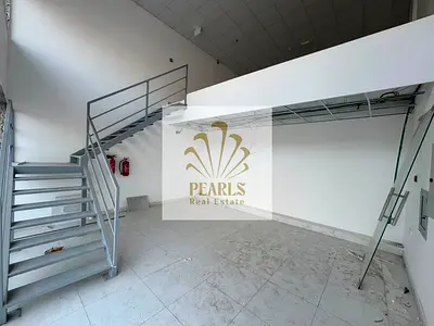 فرصة ذهبية محل اول مستاجر مع ميزان يصلح لجميع الانشطة التجارية ويبلغ مساحته 862 _منطقة ذات كثافة سكنية عالية _قريب من جميع الخدمات والمواصلات السعر ال