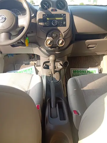 2013 Nissan SUNNY photo 8