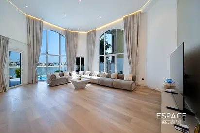 Vacant | Renovated Atrium | Atlantis & Sunset View