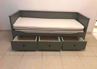 IKEA Hamnes day bed with 2 mattress and 3store drawers underneath is available excellent condition