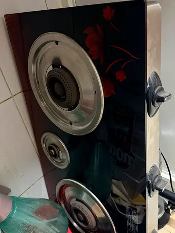Gas stove