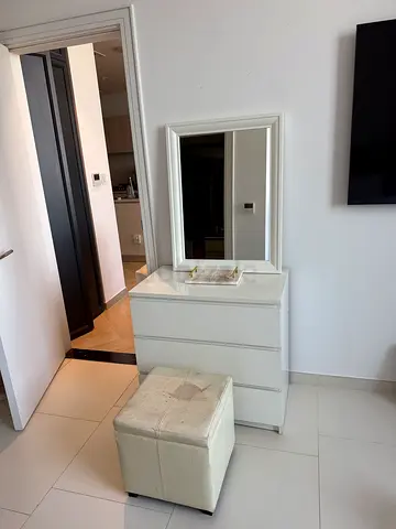 White three-drawer dresser with mirror and ottoman - good condition