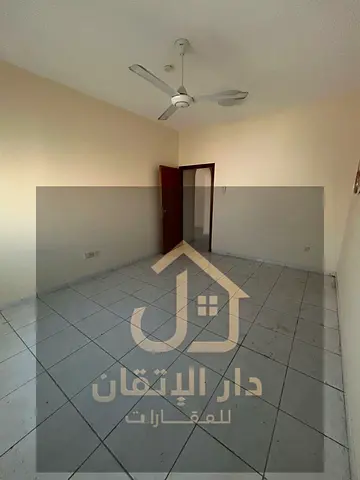 غرفتين وصالة مع بلكونة للإيجار في الشويهين | مساحة واسعة وموقع مميز