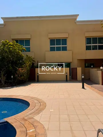 SPACIOUS 5-BEDROOM VILLA WITH PRIVATE POOL IN UMM SUQEIM 2