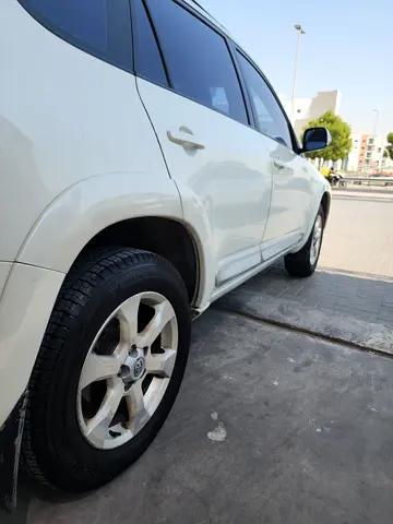 صورة 5 لـ 2010 Toyota RAV 4