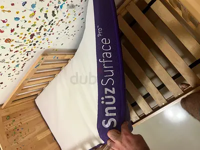 Wooden Baby Crib with Snüz Surface Pro Mattress - Excellent Condition