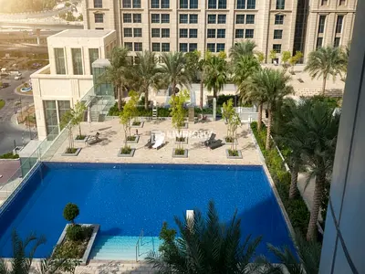 READY TO MOVE IN | SPACIOUS 2BR | POOL VIEW