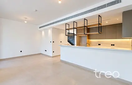 Family Villa | Near Amenities | Motivated