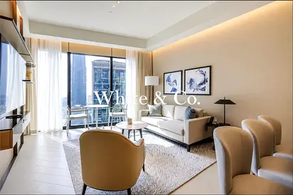 VACANT | BOULEVARD VIEW | MID FLOOR