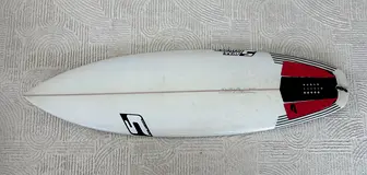 サーフボード　LUKE STUDER FUSION 5'10\