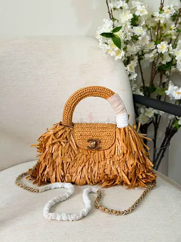 Handmade raffia fringe top-handle crossbody bag with chain strap