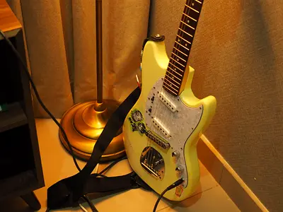 IYV Offset Electric Guitar