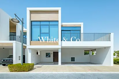 Corner | Opposite Pool | Prime Location