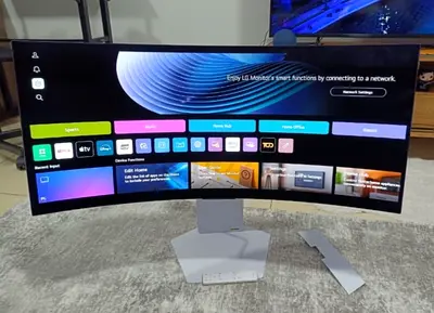 LG UltraGear 34GX90SA WQHD Ultra wide curved oled 34 inch 240Hz gaming monitor like new