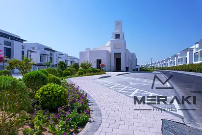 4 BR Villa Ready | Golden Visa | Prime Location