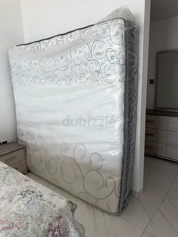 Super King size mattress 200 x 200 mt - barely used, in original plastic
