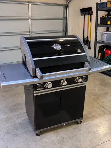 Master Forge 3-Burner Gas BBQ Grill