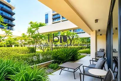 Corner Unit | Large Terrace | Near Amenities