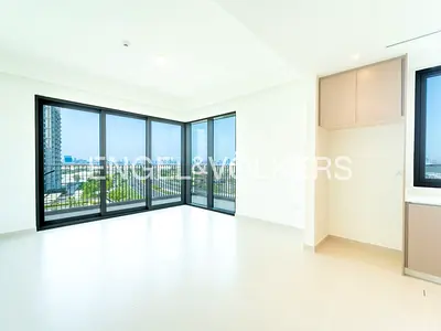 Vacant | Unfurnished | Low Floor