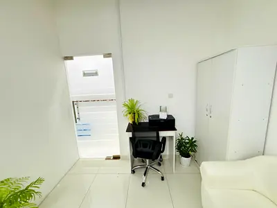 Beautiful Office | Bank Account Assistance | Near to Metro Station