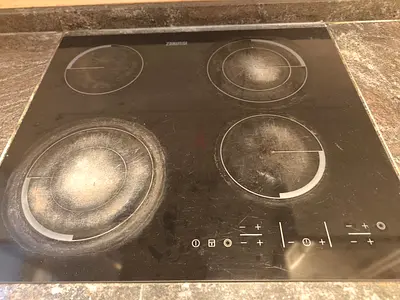 Zanussi Built-In Oven + 4-Zone Ceramic Hob Set