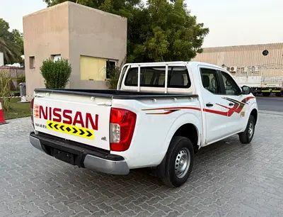 2017 Nissan NAVARA — фото 5