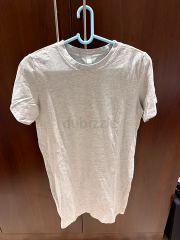 Light grey cotton short-sleeve T-shirt, gently used size S