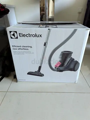 Electrolux Bagless Canister Vacuum Cleaner (1600W / 4-Step Filtration) / Hoover