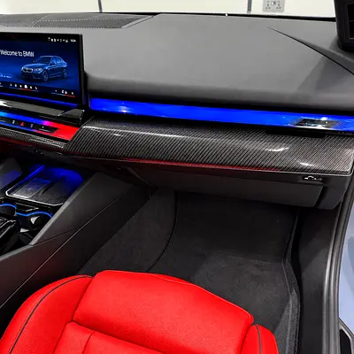 2025 BMW M5 照片 13